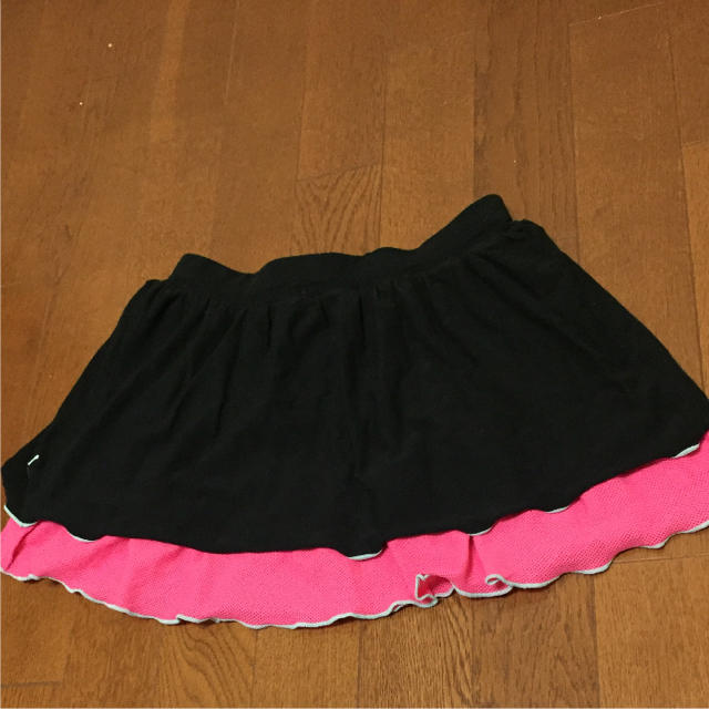 PUMA(プーマ)のプーマ フリルミニスカート  140 キッズ/ベビー/マタニティのキッズ服女の子用(90cm~)(スカート)の商品写真