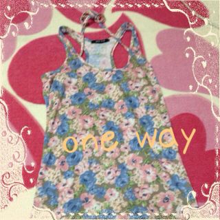 ワンウェイ(one*way)のone way＊花柄タンクトップ＊送料込(タンクトップ)