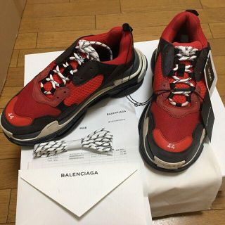 バレンシアガ(Balenciaga)の44 triple s red black BALENCIAGA トリプル エス(スニーカー)