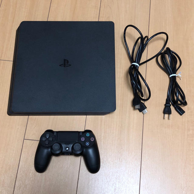 PlayStation4(プレイステーション4)のPS4 本体 500GB 美品☆ エンタメ/ホビーのゲームソフト/ゲーム機本体(家庭用ゲーム機本体)の商品写真
