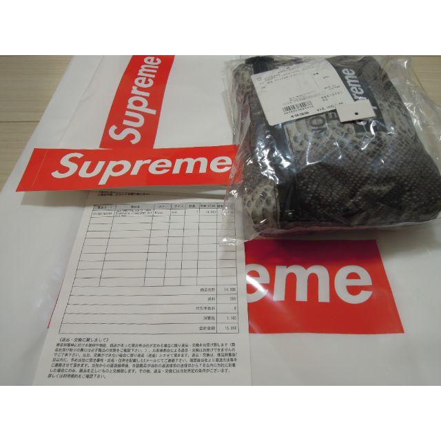 Supreme(シュプリーム)のSupreme Snakeskin Flyweight Duffle Bag 黒 メンズのバッグ(ドラムバッグ)の商品写真