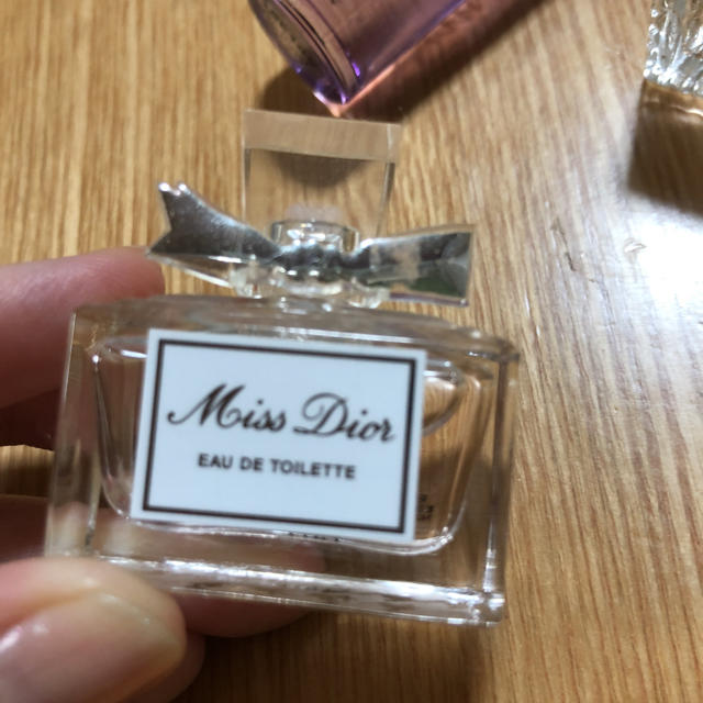 Dior(ディオール)のディオール、ブルガリ、クロエのミニ香水セット コスメ/美容の香水(香水(女性用))の商品写真