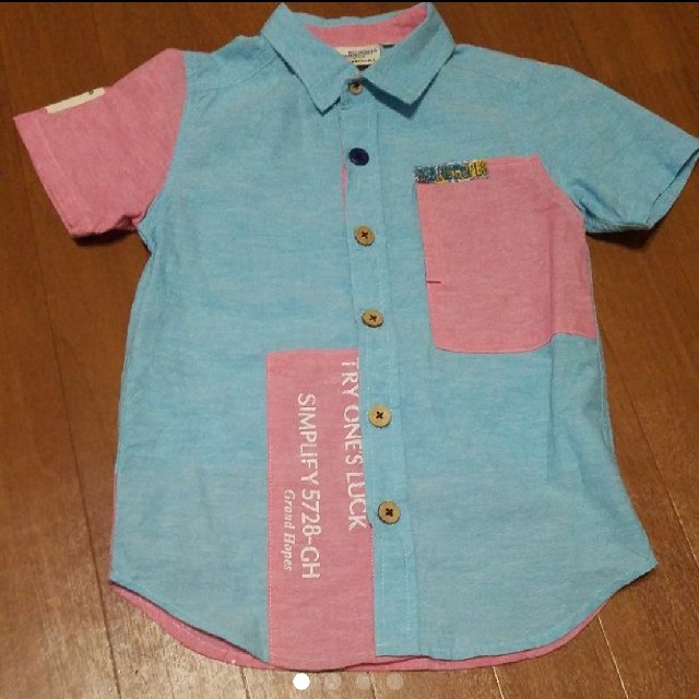 美品👌半袖シャツ　120㎝ キッズ/ベビー/マタニティのキッズ服男の子用(90cm~)(Tシャツ/カットソー)の商品写真