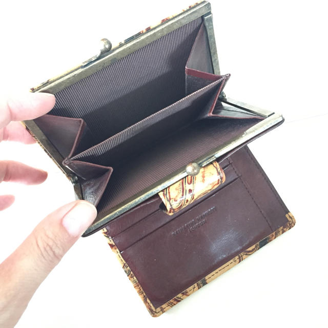 KATHARINE HAMNETT(キャサリンハムネット)のキャサリンハムネット▶︎ 二つ折り 財布 レディースのファッション小物(財布)の商品写真
