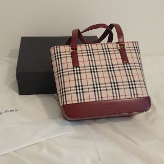 バーバリー(BURBERRY)のバーバリーのバッグ(ハンドバッグ)