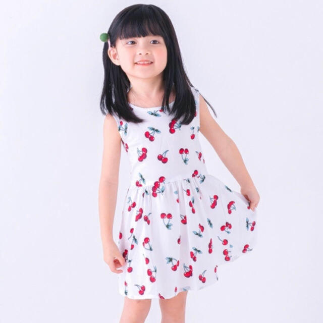 さくらんぼ柄♡ワンピース キッズ/ベビー/マタニティのキッズ服女の子用(90cm~)(ワンピース)の商品写真