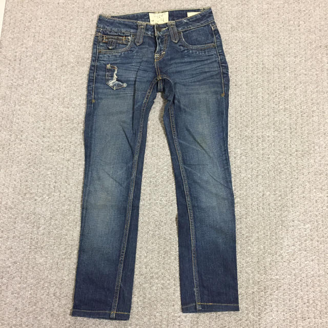 TAVERNITI SO JEANS(タヴァニティソージーンズ)のTAVERNITI SO JEANS｜タヴァニティ ソー ジーンズ 23 レディースのパンツ(デニム/ジーンズ)の商品写真