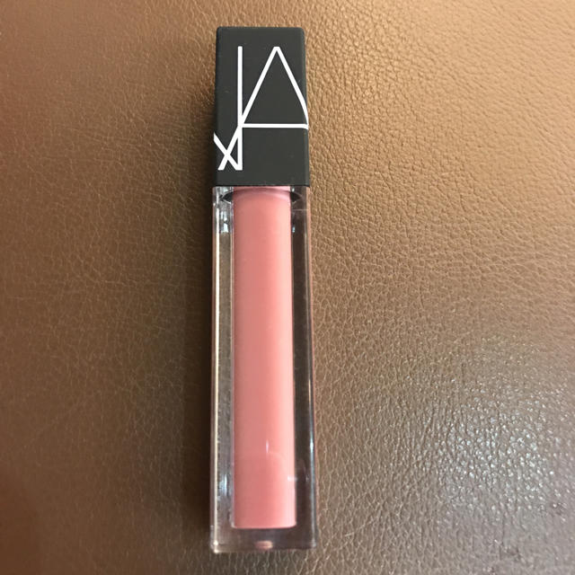 NARS(ナーズ)のNARS ベルベットリップグライド 2713 BOUND ローズピンク コスメ/美容のベースメイク/化粧品(口紅)の商品写真