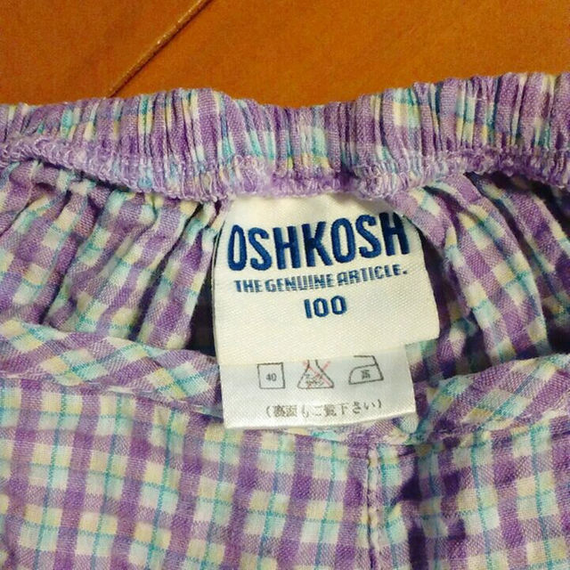 OshKosh(オシュコシュ)のオシュコシュ　パンツ　短パン　100 キッズ/ベビー/マタニティのキッズ服女の子用(90cm~)(パンツ/スパッツ)の商品写真