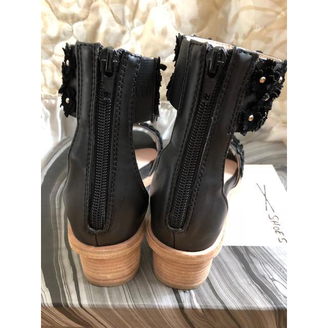 JEFFREY CAMPBELL(ジェフリーキャンベル)のjeffreycampbell アンクルストラップサンダル<期間限定お値下げ> レディースの靴/シューズ(サンダル)の商品写真