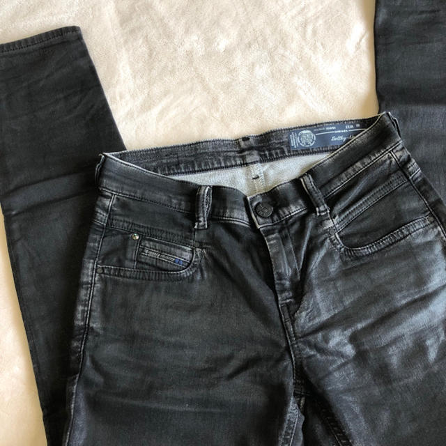 完成品 DIESEL 17FW ジョグジーンズ BELTHY-NE 084HH 32 | maximise.mu