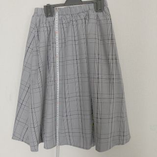 セシルマクビー(CECIL McBEE)の★新品★セシルマクビー★チェックスカート★グレー★ウエストゴム★Mサイズ★(ひざ丈スカート)