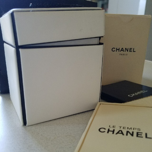 CHANEL(シャネル)のCHANEL時計マドモアゼル レディースのファッション小物(腕時計)の商品写真