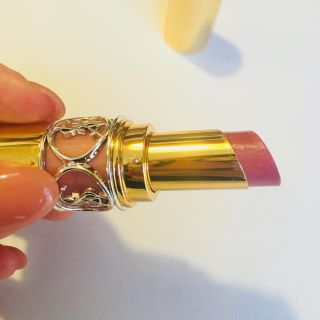 イヴサンローランボーテ(Yves Saint Laurent Beaute)のルージュヴォリュプテシャイン no.9(口紅)