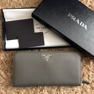 PRADA - プラダ 長財布 グレーの通販 by momoka's shop|プラダならラクマ