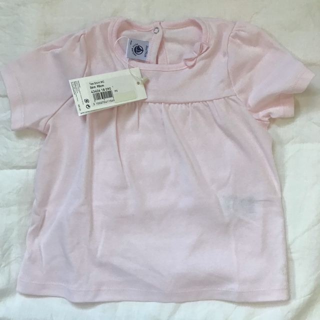 PETIT BATEAU(プチバトー)の《新品・タグ付き》プチバトー 18SS ギャザー切替半袖Ｔシャツ 36M95cm キッズ/ベビー/マタニティのキッズ服女の子用(90cm~)(Tシャツ/カットソー)の商品写真