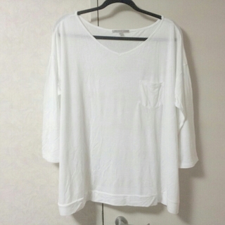 ギャップ(GAP)のGAPルーズ白トップス(Tシャツ(長袖/七分))