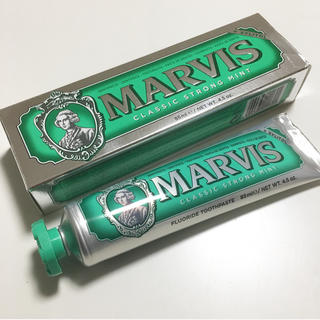 マービス(MARVIS)のマーヴィス 85ml クラシックストロングミント(歯磨き粉)