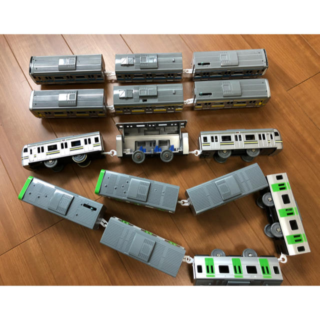 Takara Tomy - プラレール セット 山手線 総武線 京浜東北線 Takara Tomy - プラレール セット 山手線 総武線 京浜東北線