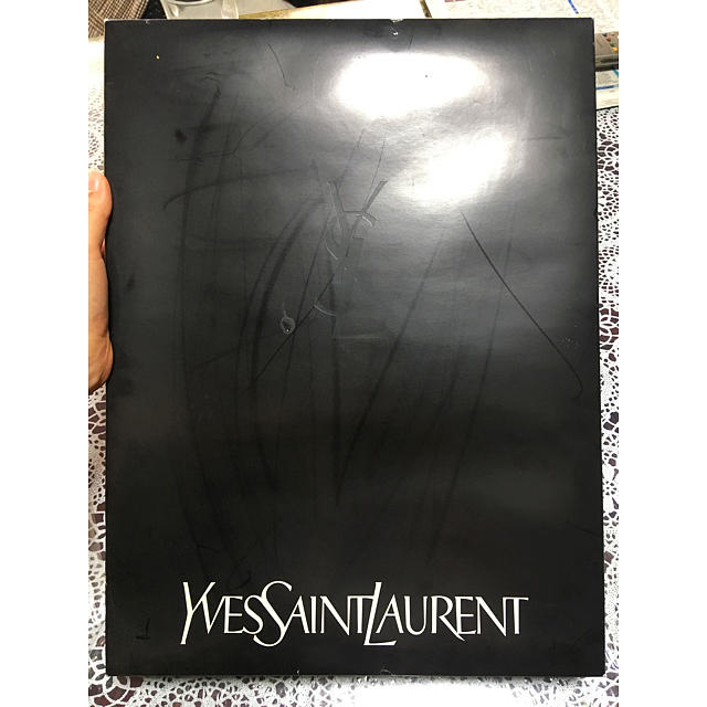 Yves Saint Laurent Beaute(イヴサンローランボーテ)のイヴサンローラン 新品 タオルセット インテリア/住まい/日用品の日用品/生活雑貨/旅行(タオル/バス用品)の商品写真