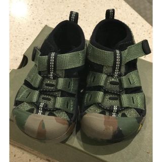 キーン(KEEN)の未使用 keen 人気色迷彩サンダル 箱付き(サンダル)