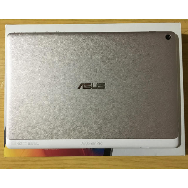 ASUS(エイスース)の【中古美品タブレット】ASUS ZenPad10 シルバー 16GB WiFi スマホ/家電/カメラのPC/タブレット(タブレット)の商品写真