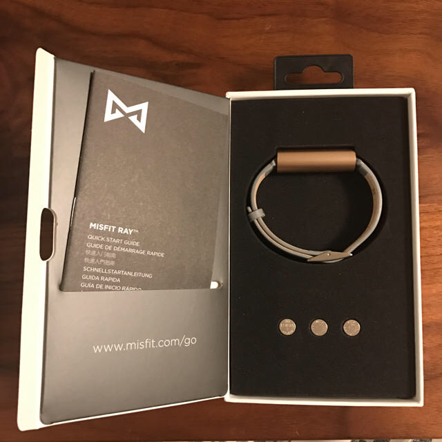 Apple Watch(アップルウォッチ)のお値下げ！新品★MISFIT RAY★ スポーツ/アウトドアのトレーニング/エクササイズ(その他)の商品写真