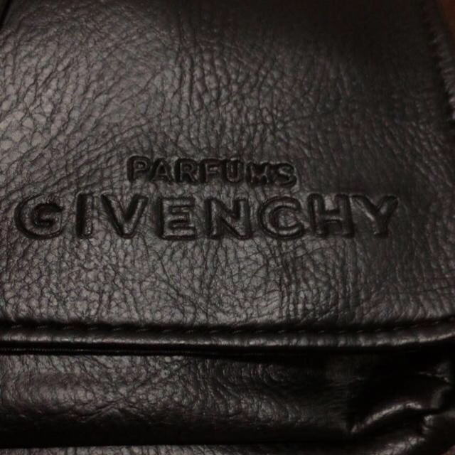 GIVENCHY(ジバンシィ)のGIVENCHYノベルティクラッチ レディースのバッグ(クラッチバッグ)の商品写真