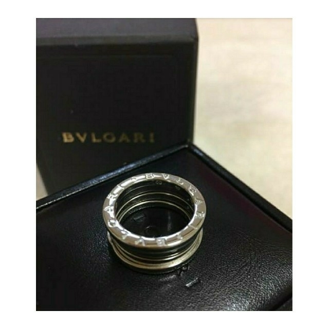 BVLGARI(ブルガリ)のブルガリ・ビーゼロワンリング・BVLGARI指輪12号 メンズのアクセサリー(リング(指輪))の商品写真