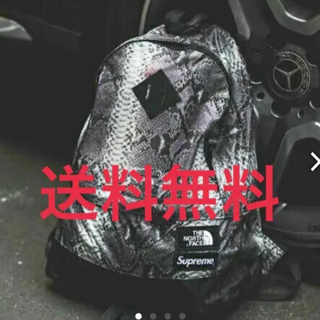 Supreme(シュプリーム)のシュプリームノースフェイスリュック黒 メンズのバッグ(バッグパック/リュック)の商品写真