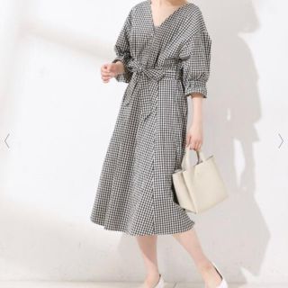 ナチュラルクチュール(natural couture)の✻新品✻《ナチュラルクチュール》タック袖大人Vネックチェックワンピース(ひざ丈ワンピース)