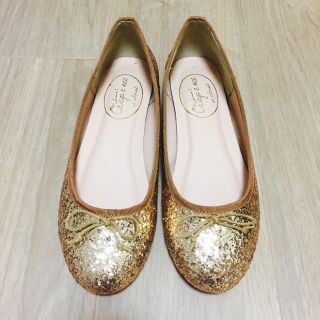 ダブルクローゼット(w closet)のグリッター リボン パンプス ゴールド (バレエシューズ)