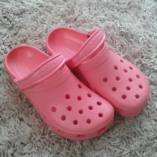 クロックス(crocs)のcrocs♡size7(サンダル)