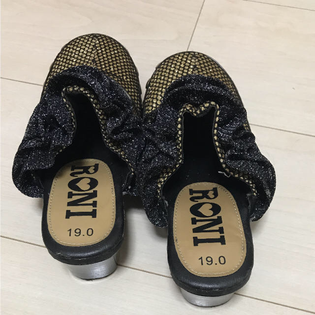 RONI(ロニィ)のRONI サンダル 19センチ 2点 キッズ/ベビー/マタニティのキッズ靴/シューズ(15cm~)(サンダル)の商品写真