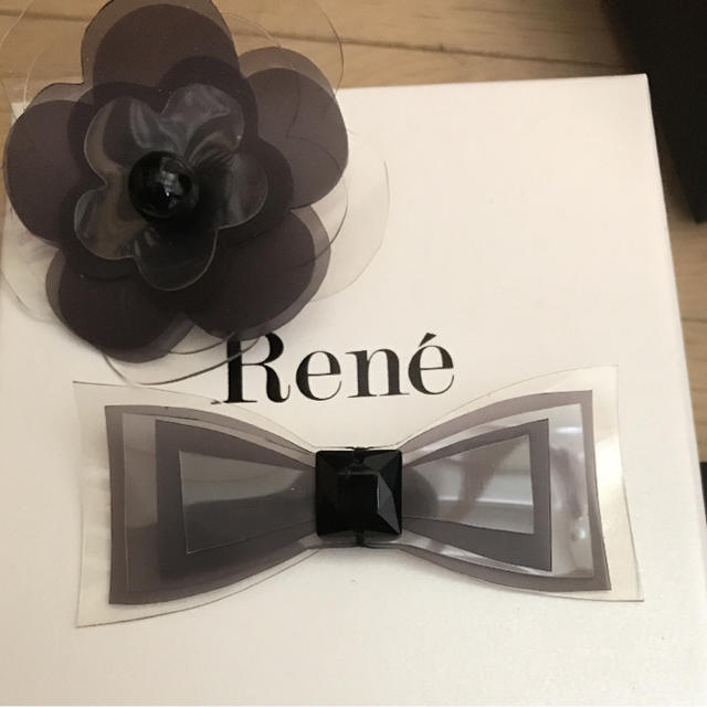 René(ルネ)のルネブローチ レディースのアクセサリー(ブローチ/コサージュ)の商品写真