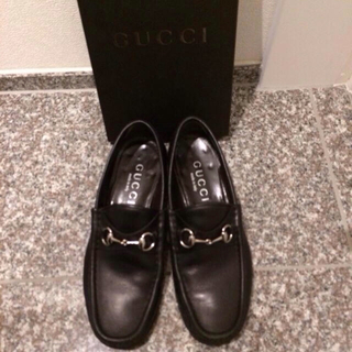 グッチ(Gucci)のGUCCIメンズビットローファー42E(ローファー/革靴)