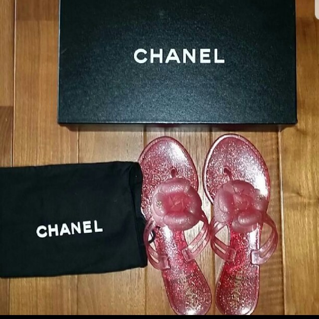 CHANEL(シャネル)の正規品CHANELビーチサンダル レディースの靴/シューズ(ビーチサンダル)の商品写真