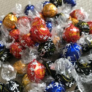 なつき様専用 リンツ チョコ チョコレート 50個(菓子/デザート)