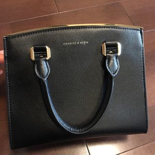 チャールズアンドキース(Charles and Keith)のハンドバッグ(ハンドバッグ)