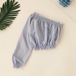 ザラ(ZARA)のしましまワンショルダートップス(カットソー(半袖/袖なし))