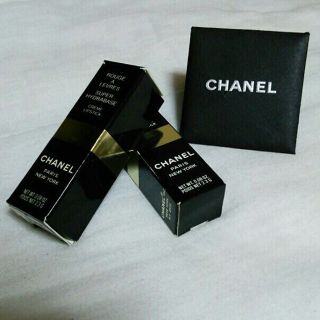 シャネル(CHANEL)の【新品】CHANEL 口紅 2本セット グロス シャネル 赤 ピンク(口紅)