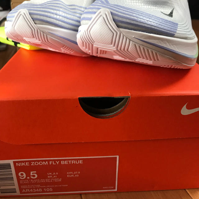 NIKE(ナイキ)の27.5cm NIKE ZOOM FLY BETRUE ナイキ ズームフライ  メンズの靴/シューズ(スニーカー)の商品写真