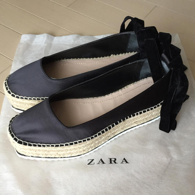 ZARA(ザラ)のZARA サテンリボン付き エフパドリーユ サンダル 厚底 レディースの靴/シューズ(サンダル)の商品写真