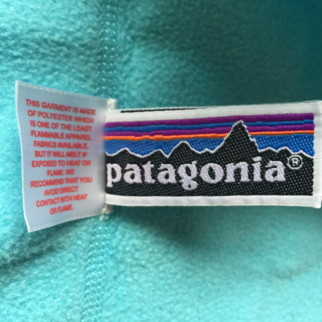 patagonia(パタゴニア)のジップアップパーカー  パタゴニア キッズ/ベビー/マタニティのベビー服(~85cm)(ジャケット/コート)の商品写真