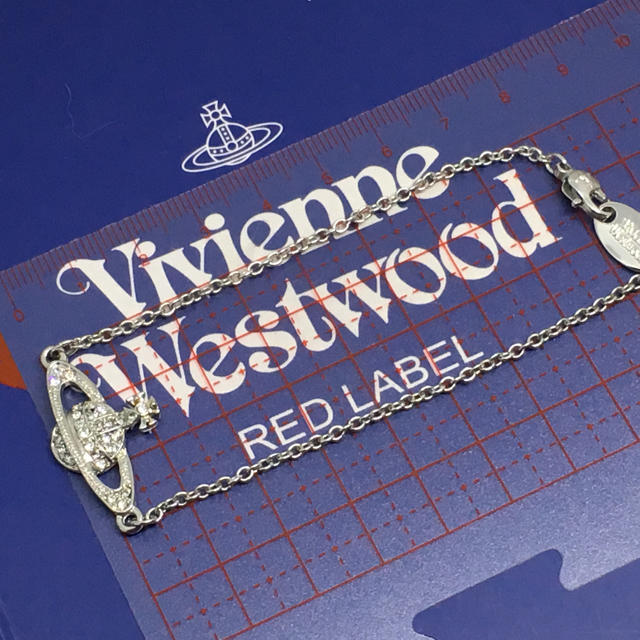 Vivienne Westwood(ヴィヴィアンウエストウッド)のミニバスレリーフオーブブレスレット レディースのアクセサリー(ブレスレット/バングル)の商品写真