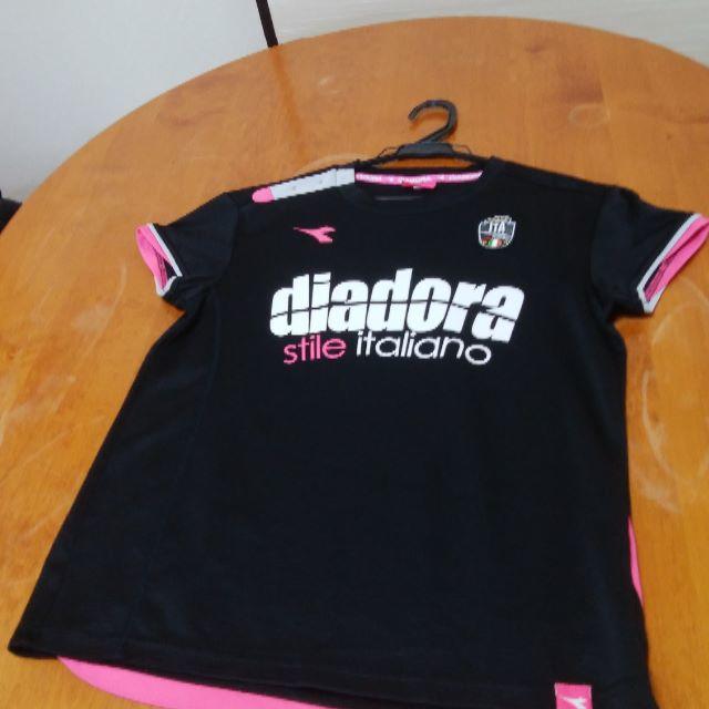DIADORA(ディアドラ)のレディース　黒Tシャツ スポーツ/アウトドアのテニス(ウェア)の商品写真