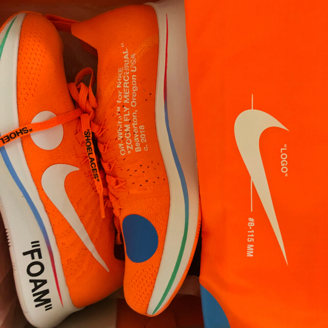 NIKE(ナイキ)のNIKE OFF WHITE zoom fly  メンズの靴/シューズ(スニーカー)の商品写真