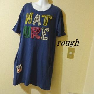 ラフ(rough)のroughラフ♡ワッペン英字ポケットロゴTシャツ(Tシャツ(半袖/袖なし))