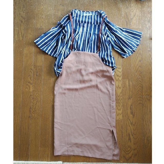 KBF(ケービーエフ)のケービーエフ　バッククロスハイウエストスカート　MOCHA

モカ レディースのスカート(ひざ丈スカート)の商品写真