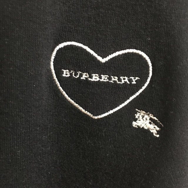 BURBERRY BLUE LABEL(バーバリーブルーレーベル)のBURBERRY BLUE LABEL 黒 袖なしトップス レディースのトップス(カットソー(半袖/袖なし))の商品写真